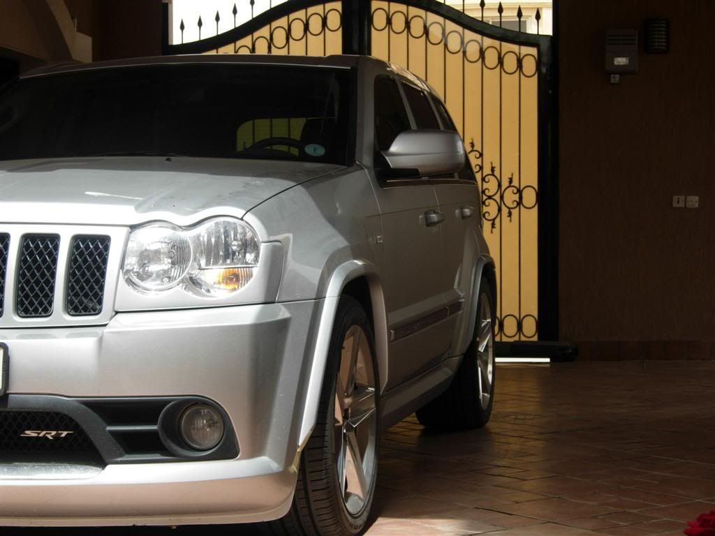 Pic of export fender flares installed Cherokee SRT8 Forum